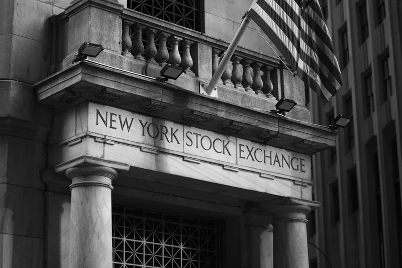 Bonds Explained: How Fixed-Income Investing Works in America - financial planning concept