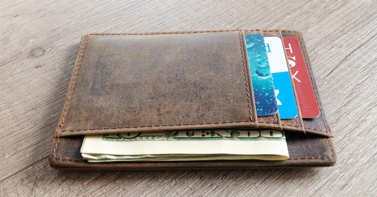 Cash Back vs Travel Rewards: Which Credit Card Type Is Right for You? - US personal finance guide
