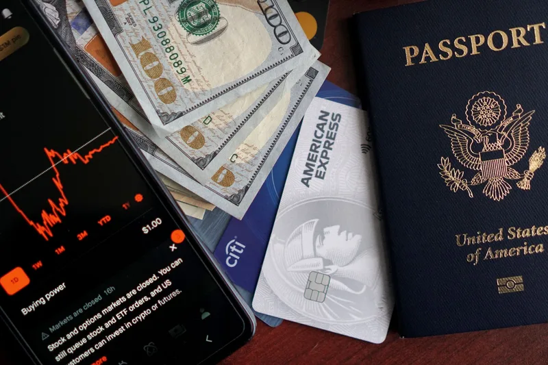 Cash Back vs Travel Rewards: Which Credit Card Type Is Right for You? - financial planning concept
