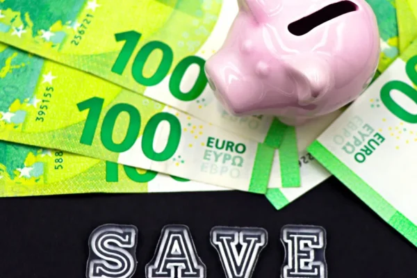Emergency Fund Guide: How Much Should Americans Save in 2026?