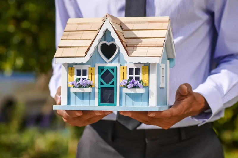 FHA vs Conventional Loans: Which Mortgage Is Right for You? - financial planning concept