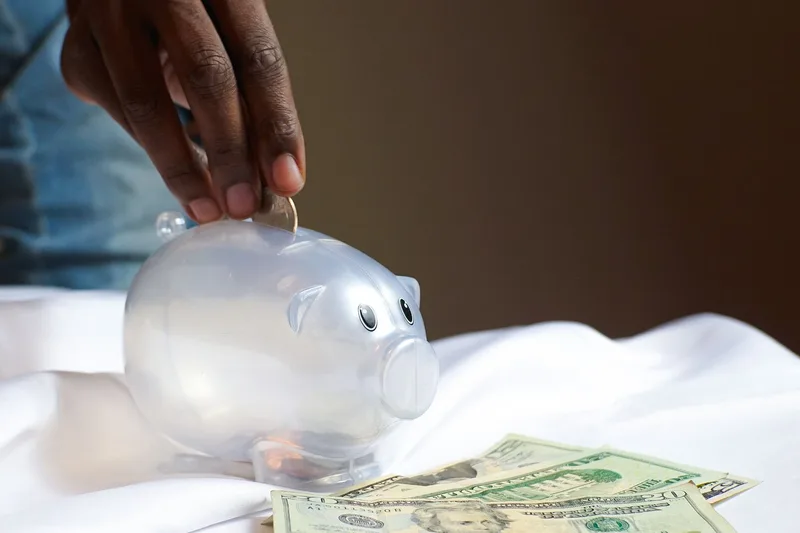 10 Financial Habits That Separate Wealthy Americans from Everyone Else - financial planning concept