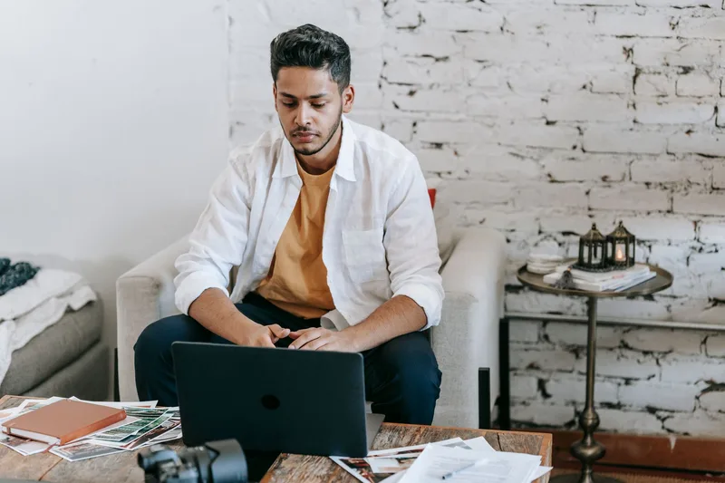 Freelancing in America: A Complete Guide to Getting Started - financial planning concept