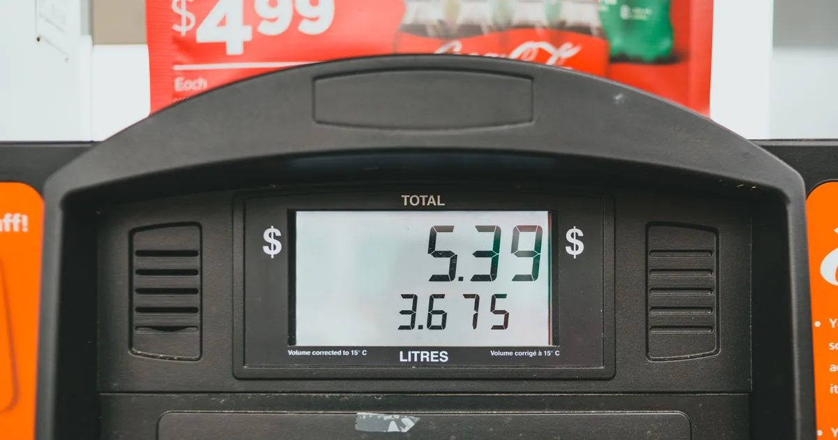 Gas Prices and Your Budget: How Energy Costs Ripple Through the Economy - US personal finance guide
