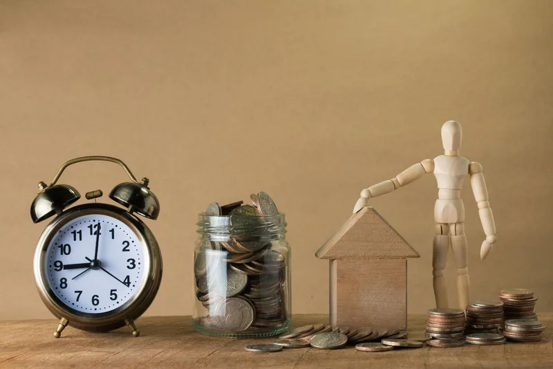 How Much Do You Need to Retire Comfortably in America? - financial planning concept