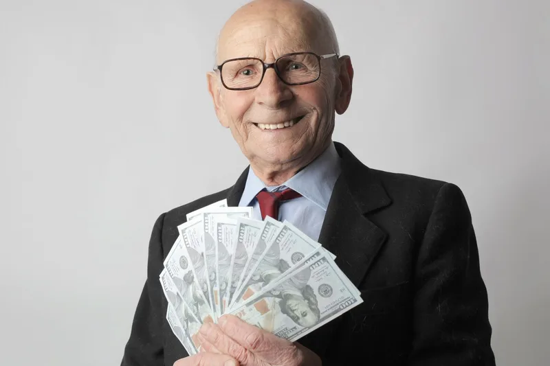 How Much Do You Need to Retire Comfortably in America? - financial planning concept