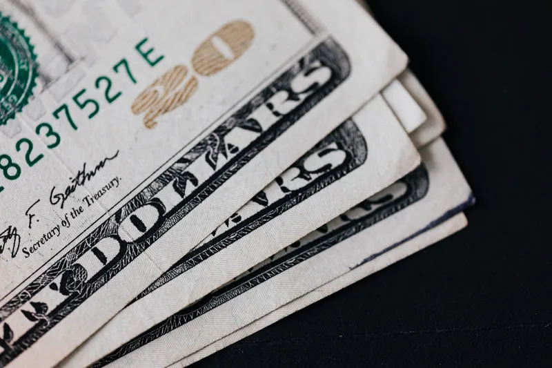 How to Start Investing in Your 20s and Retire a Millionaire - financial planning concept