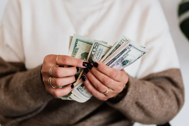 How to Start Investing in Your 20s and Retire a Millionaire - financial planning concept