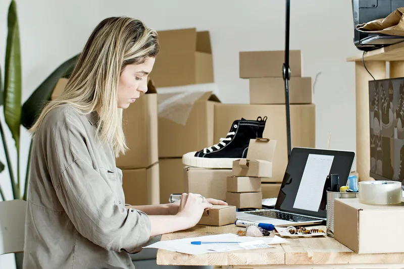 How to Start an Online Business With Less Than $500 - financial planning concept