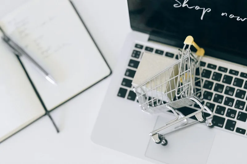 How to Start an Online Business With Less Than $500 - financial planning concept