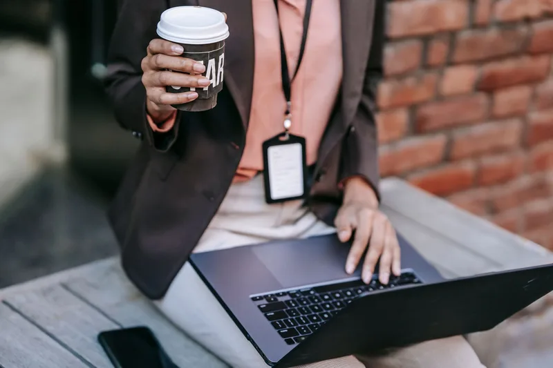 How to Start an Online Business With Less Than $500 - financial planning concept