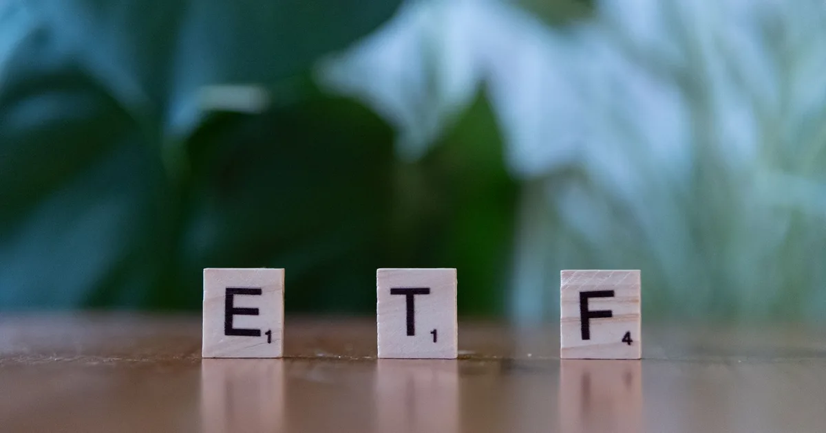 Index Funds vs ETFs: Which Is Better for American Investors? - US personal finance guide
