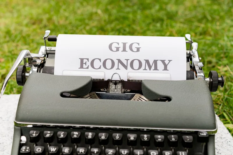 25 Legitimate Side Hustles Americans Are Using to Earn Extra Income in 2026 - financial planning concept