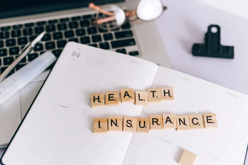 Life Insurance Basics: Term vs Whole Life for American Families - financial planning concept