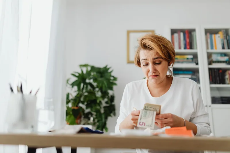 Building Financial Confidence: Overcoming Money Anxiety in America - financial planning concept
