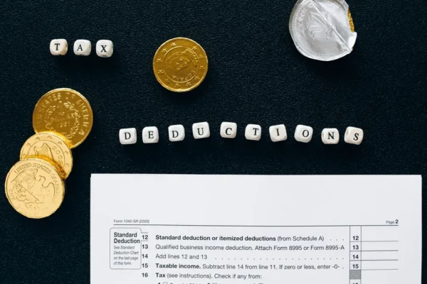 Standard vs Itemized Deductions: Which Should You Choose?