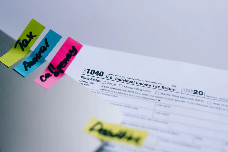 Tax Tips for Side Hustlers: What Every 1099 Worker Needs to Know - financial planning concept